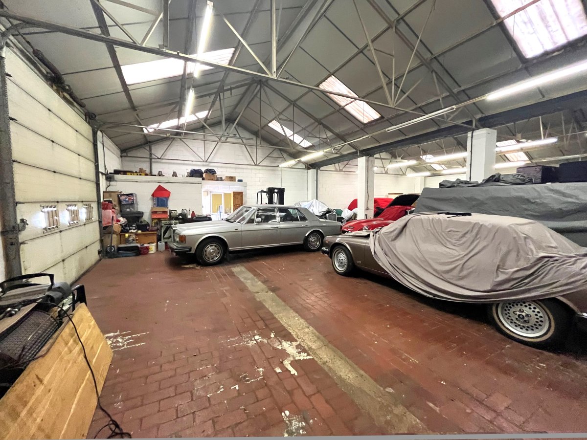 Industrial Unit in Tolleshunt Major - photo 2