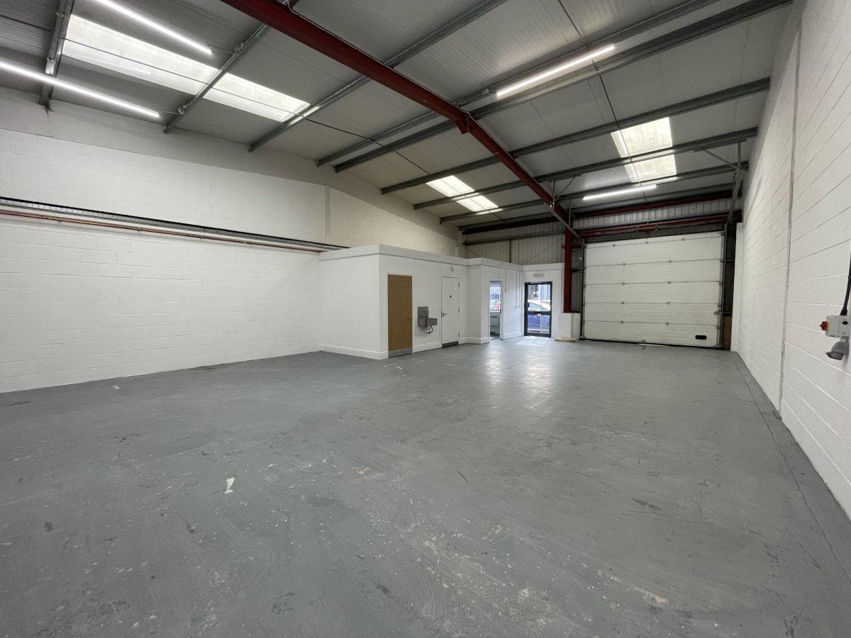 Industrial Unit in Bury St. Edmunds - photo 3