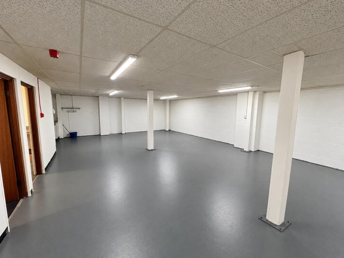 Industrial Unit in Leicester - photo 3