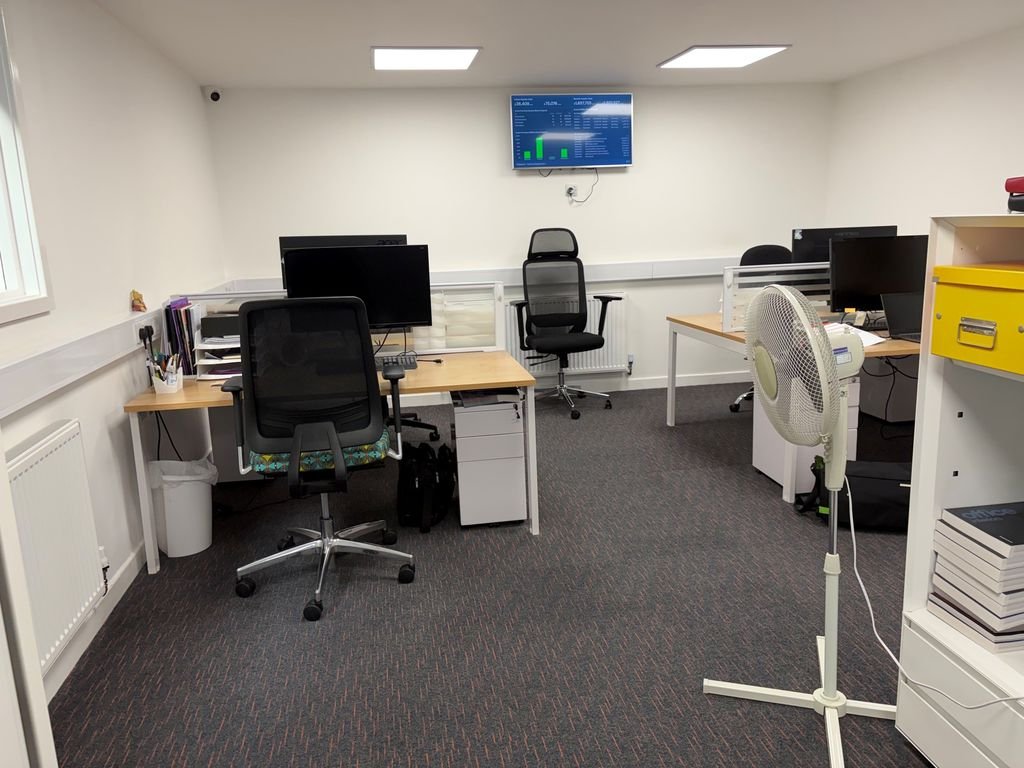 Industrial Unit in Congleton - photo 4