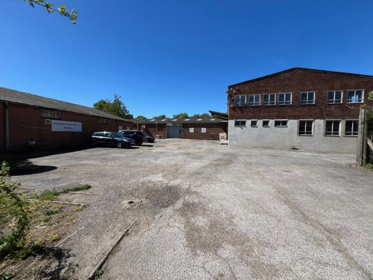 Industrial Unit in Colchester - photo 3