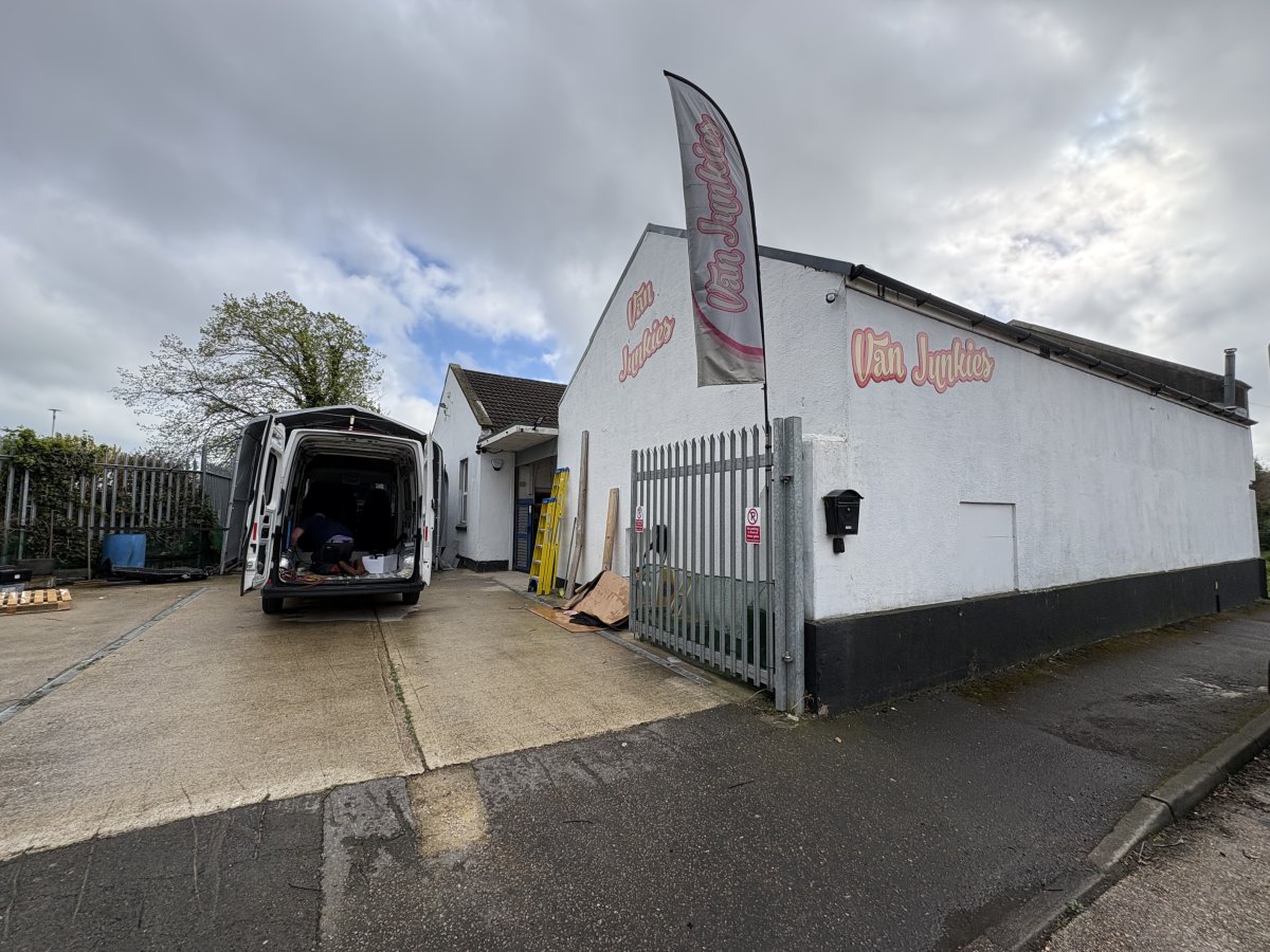 Industrial Unit in Gosport - photo 3