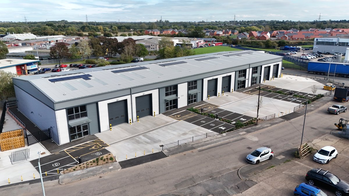 Industrial Unit in Coventry - photo 2