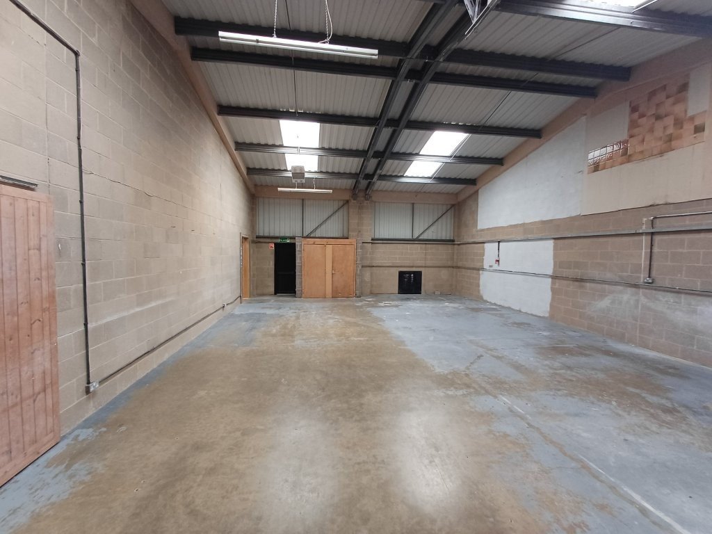 Industrial Unit in Corby - photo 2