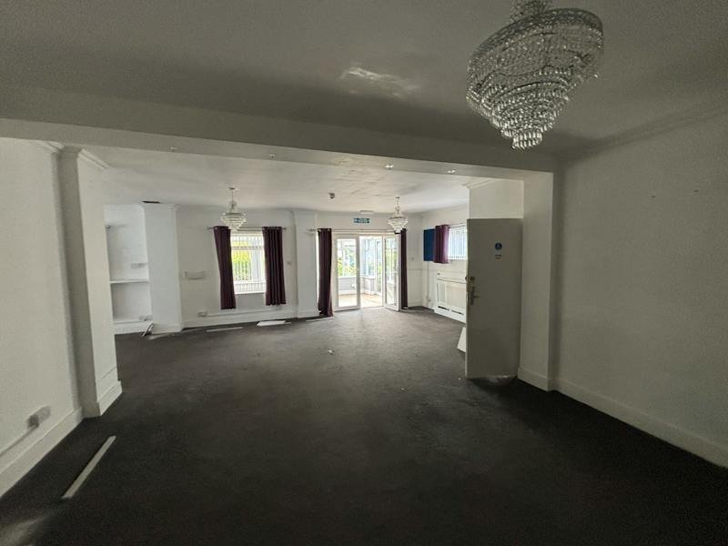 Industrial Unit in Southampton - photo 3