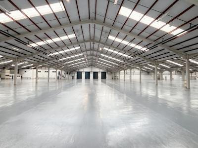 Industrial Unit in Rushden - photo 2