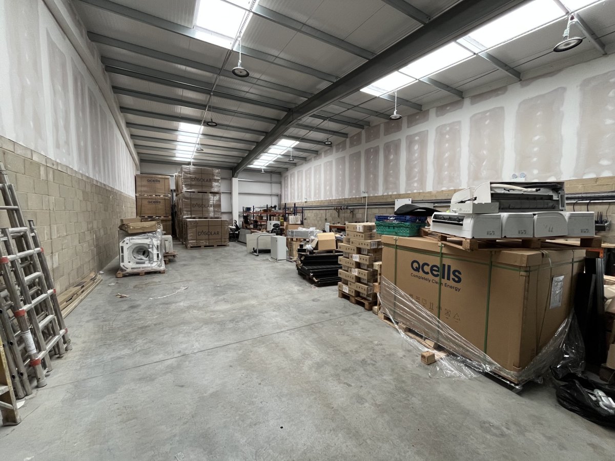 Industrial Unit in Bluebridge Industrial Estate - photo 4