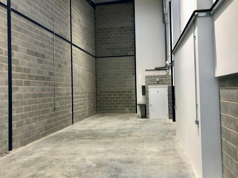 Industrial Unit in London - photo 4