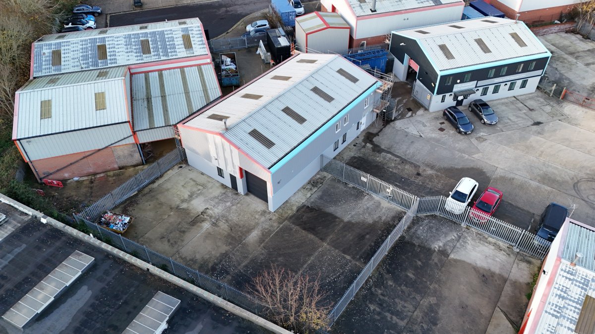Industrial Unit in Colchester - photo 2