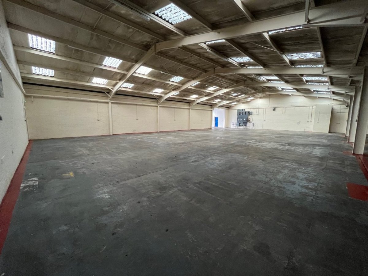Industrial Unit in Bluebridge Industrial Estate - photo 2