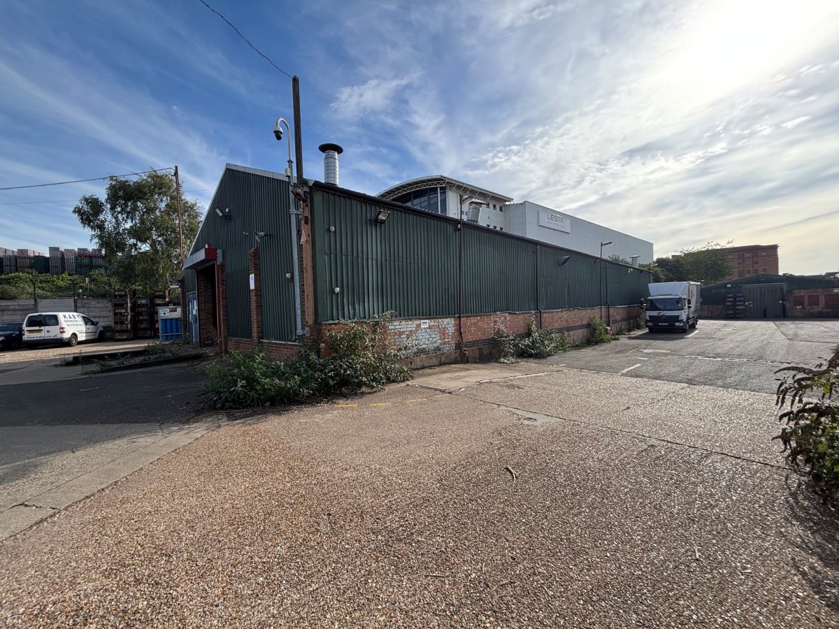 Industrial Unit in Leicester - photo 2