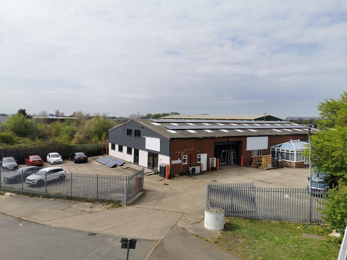 Industrial Unit in Great Yarmouth - photo 2