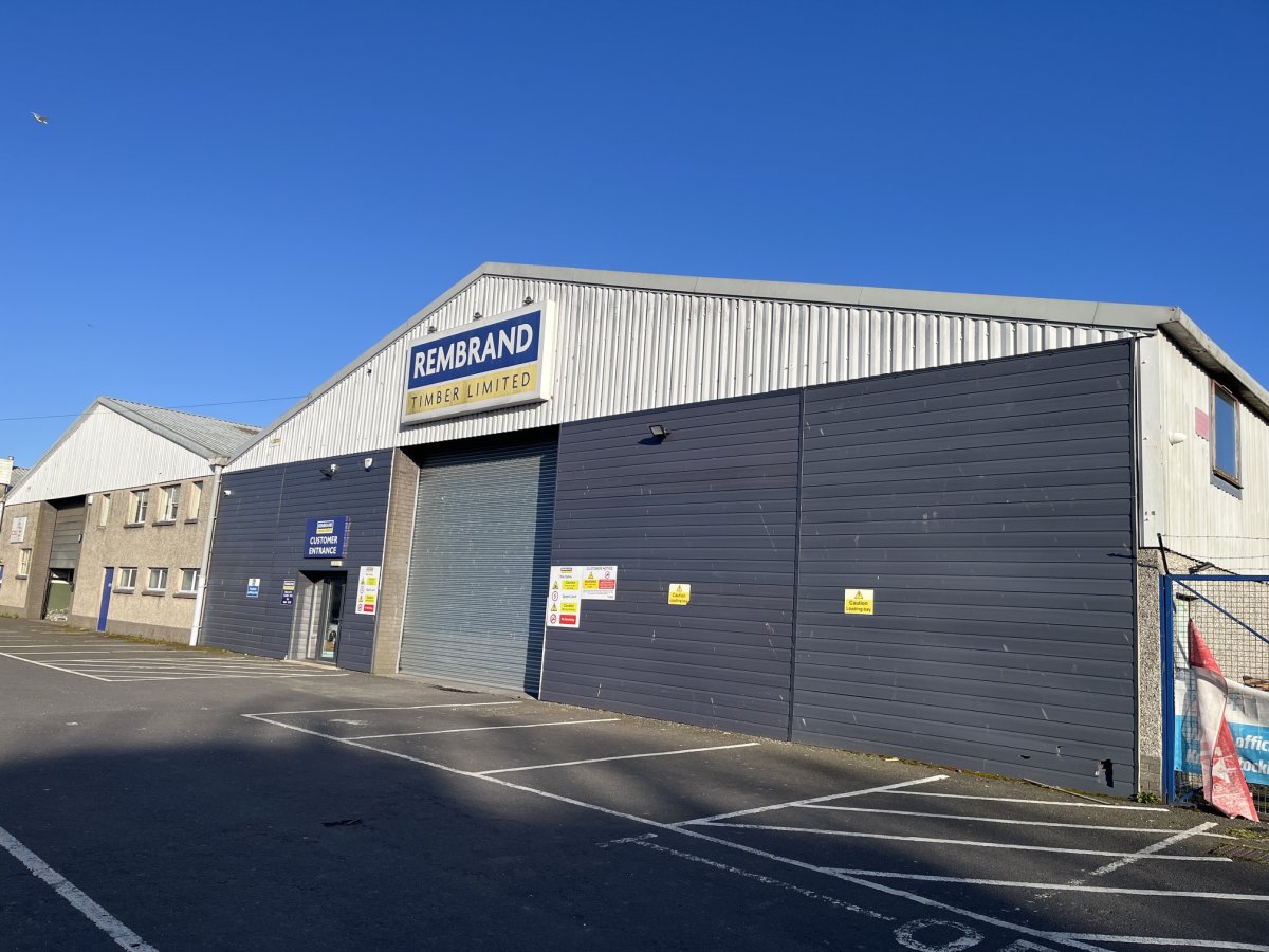 Industrial Unit in Orchardbank Industrial Estate - photo 2
