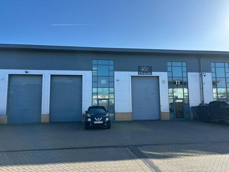 Industrial Unit in Basingstoke - photo 4