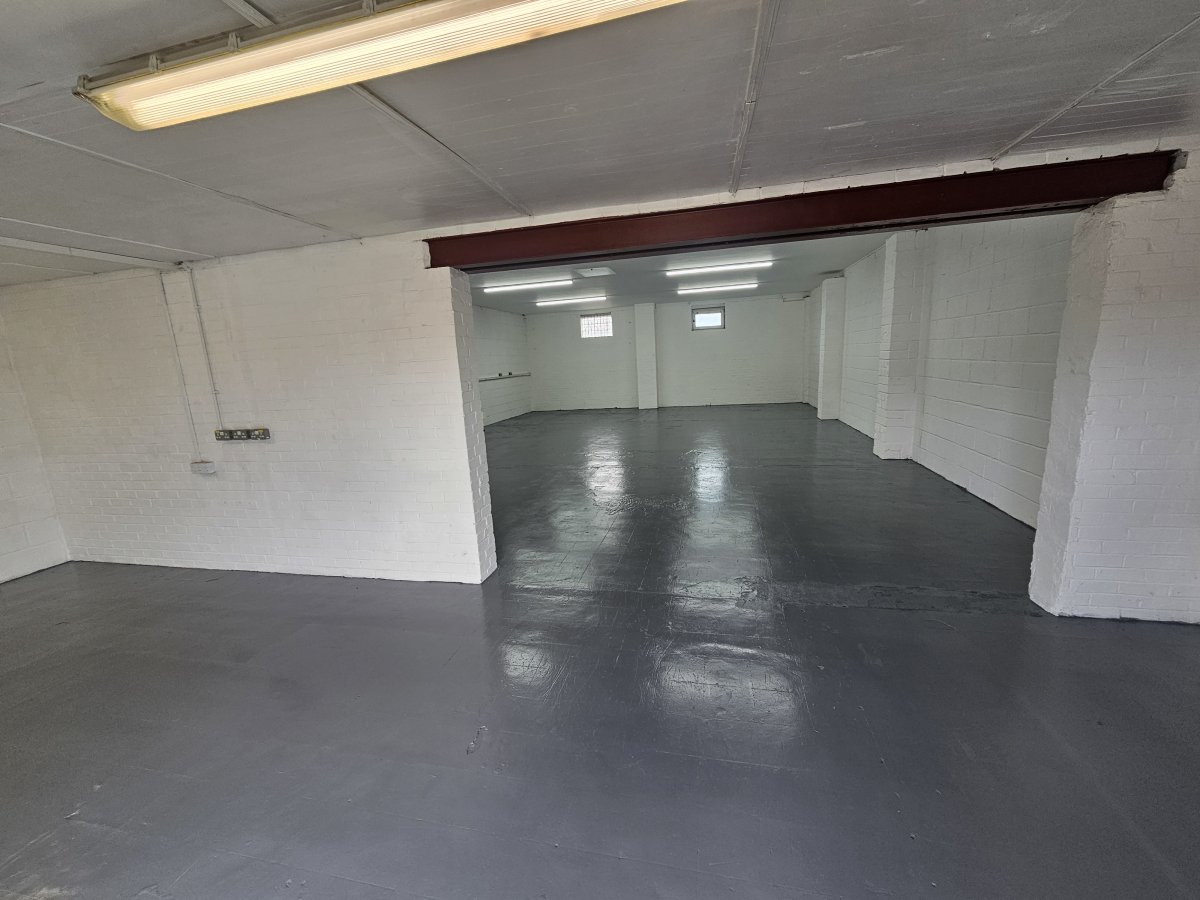 Industrial Unit in Sheerness - photo 3