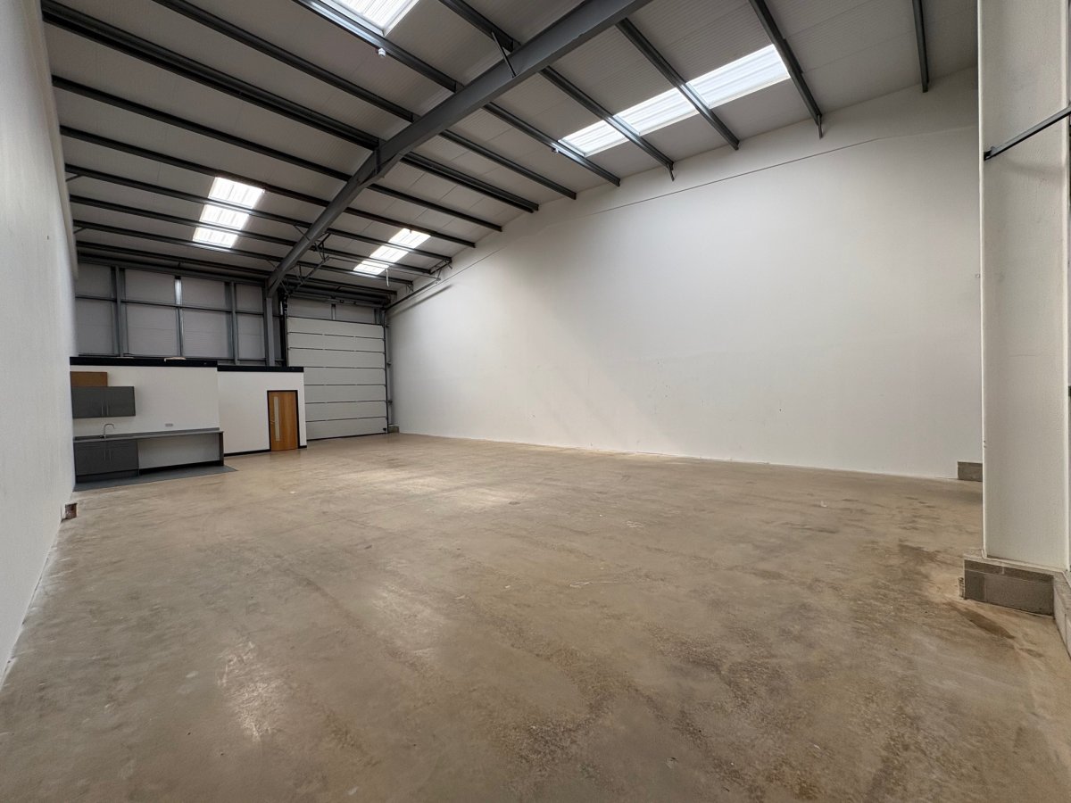 Industrial Unit in Loughborough - photo 2