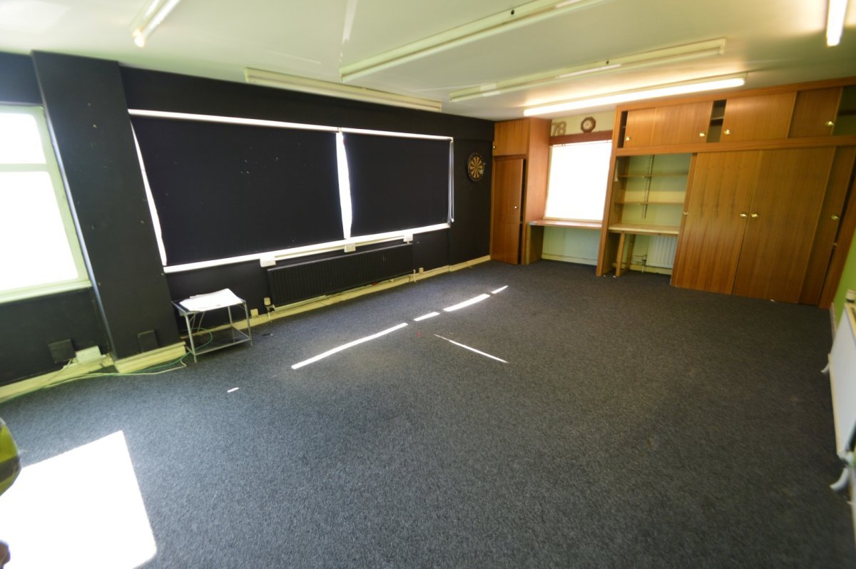 Industrial Unit in Braunton - photo 2