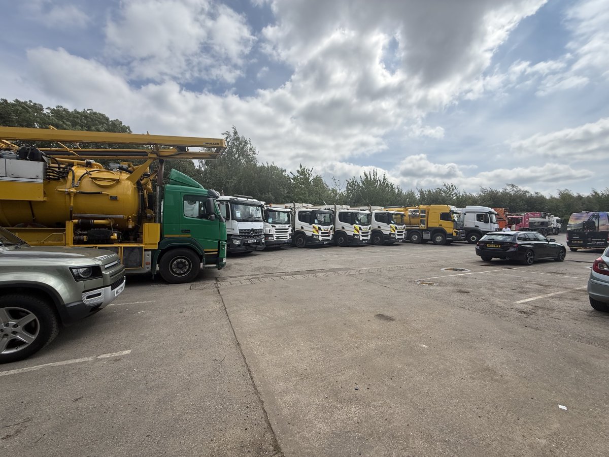 Industrial Unit in Cotes Park Industrial Estate - photo 3