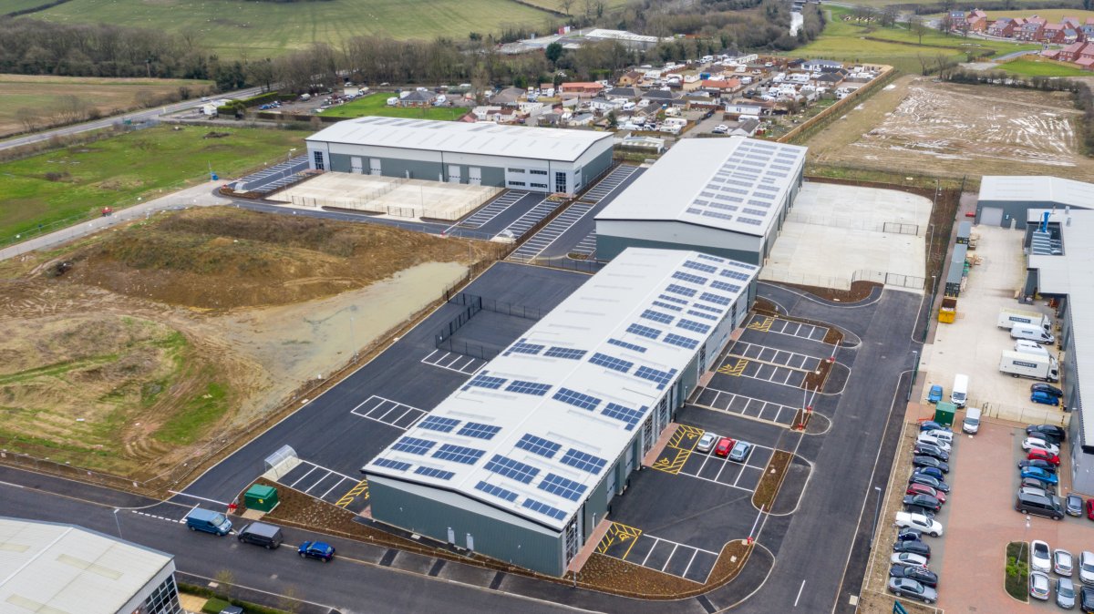 Industrial Unit in Market Harborough - photo 4