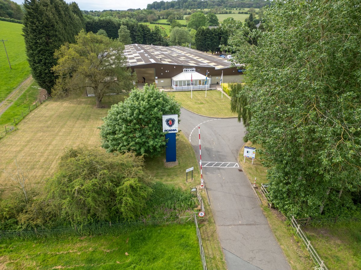 Industrial Unit in Copt Oak - photo 2