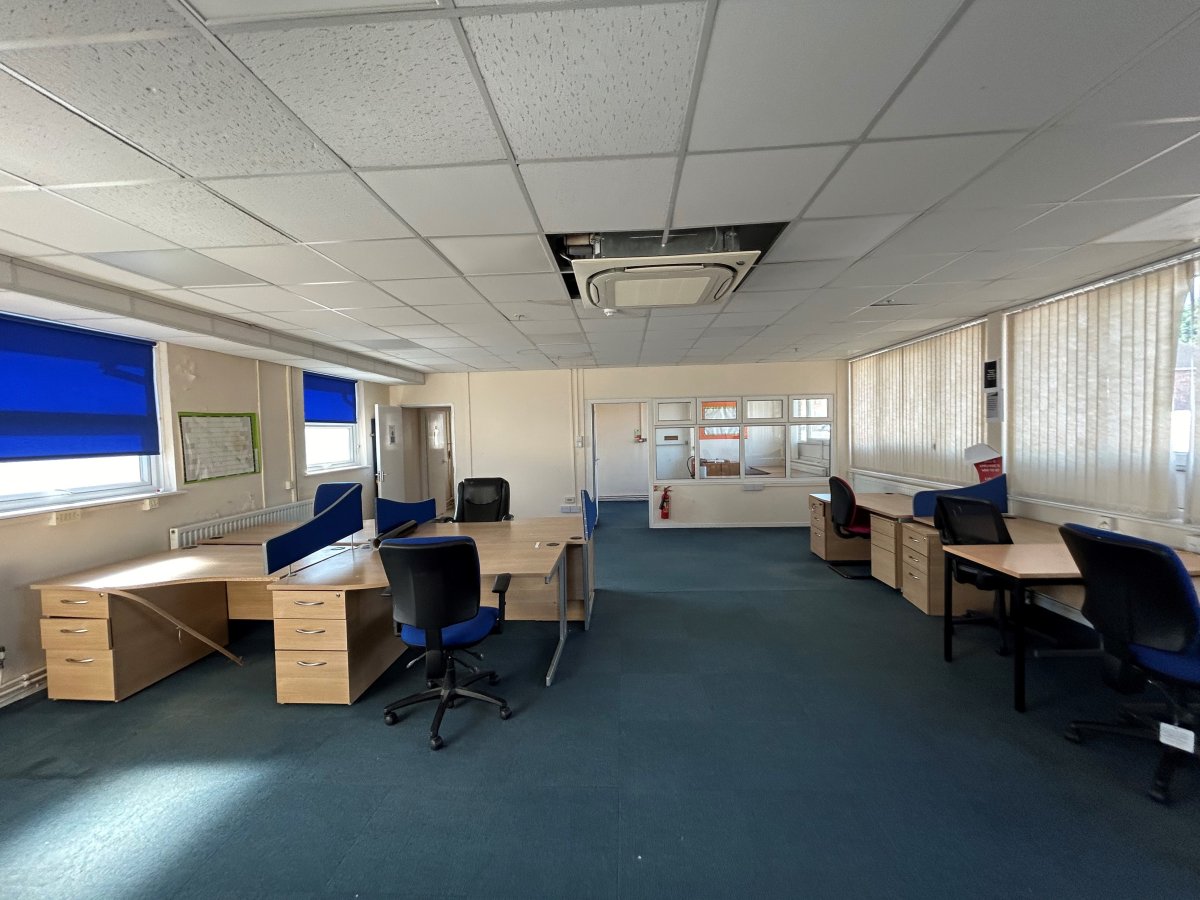 Industrial Unit in Leicester - photo 4