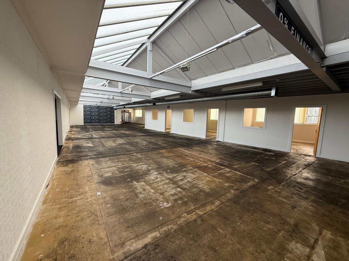 Industrial Unit in Leicester - photo 3