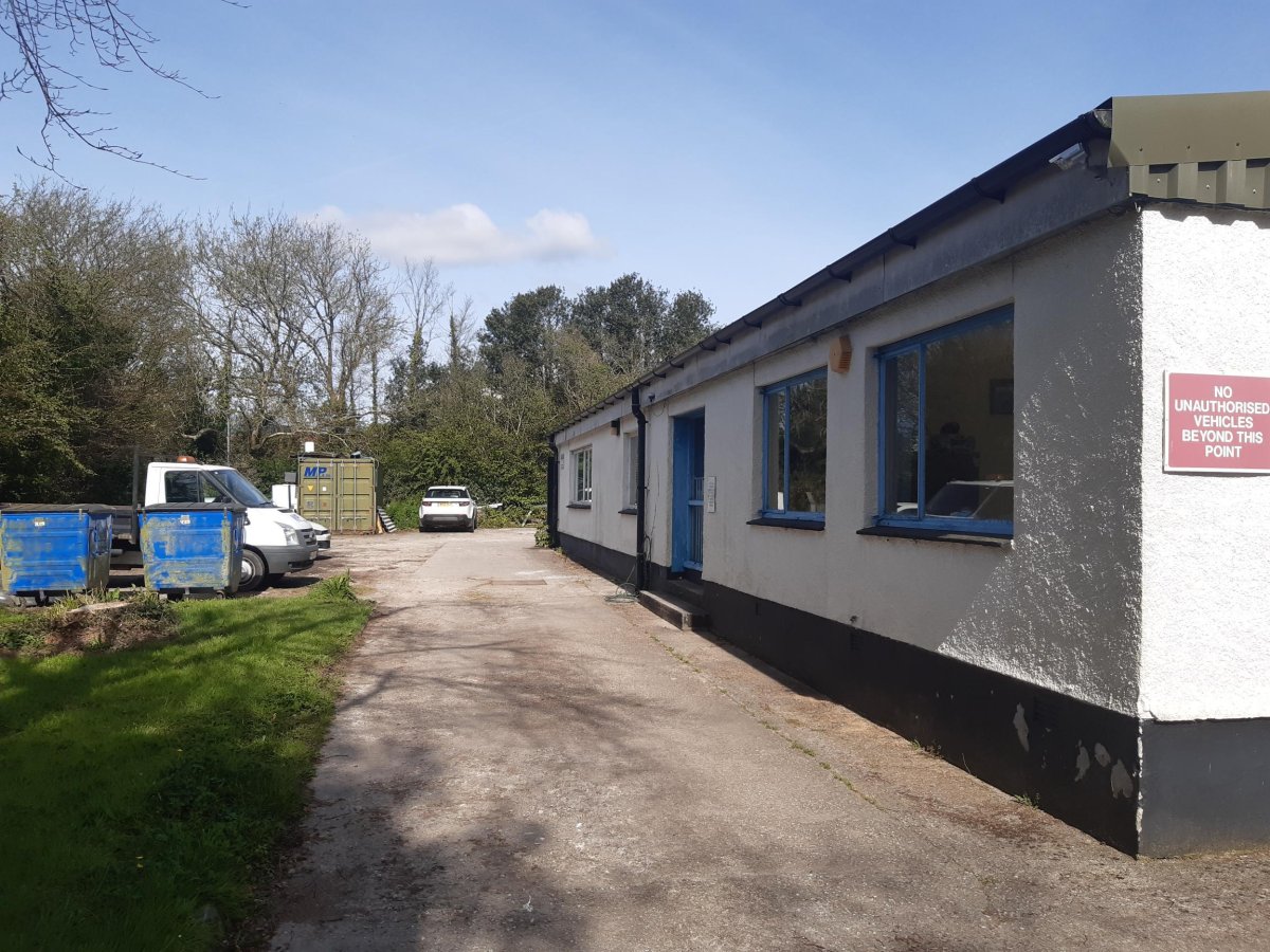 Industrial Unit in Wadebridge - photo 3