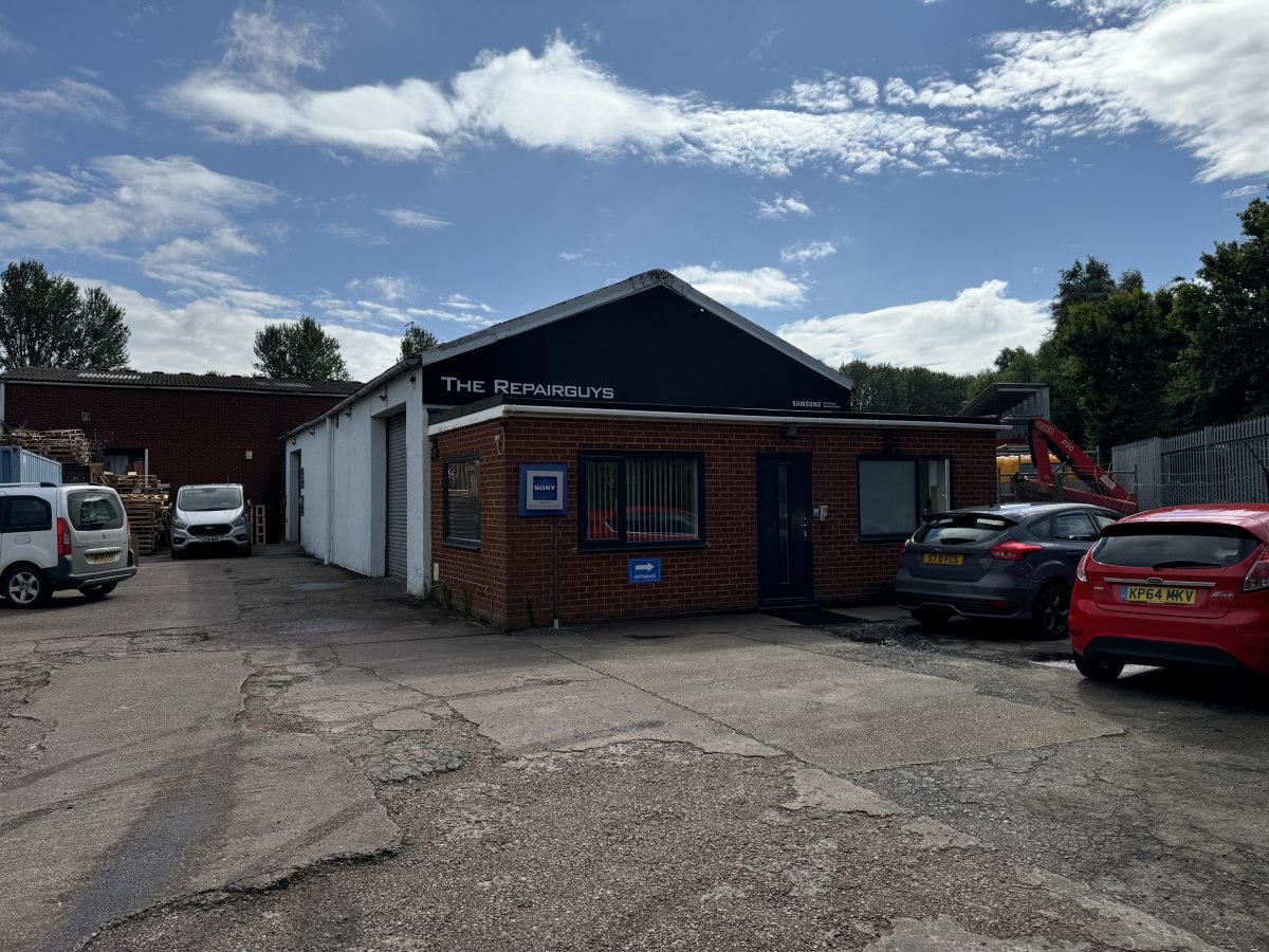 Industrial Unit in Exeter - photo 2