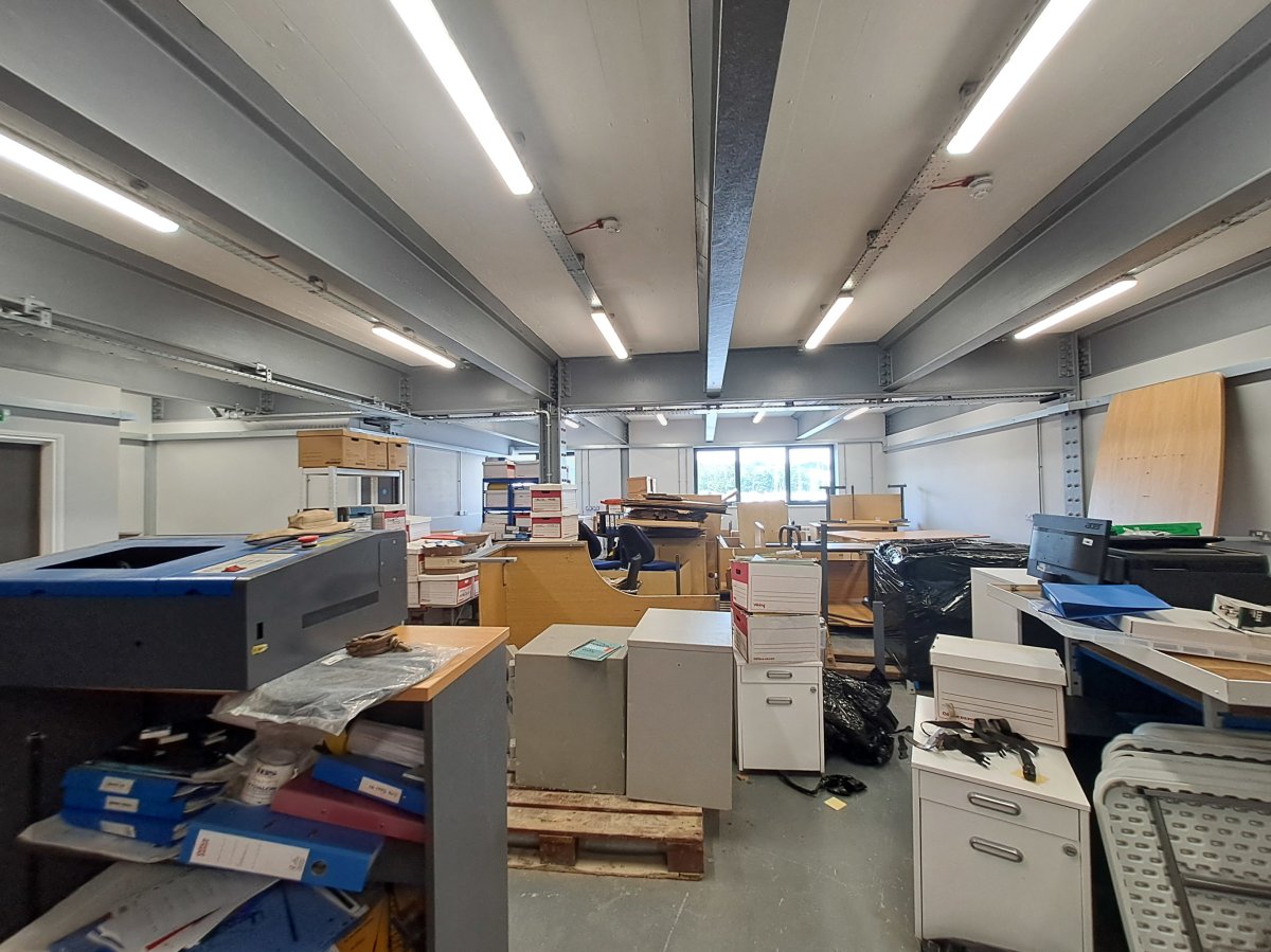 Industrial Unit in Falmouth - photo 4