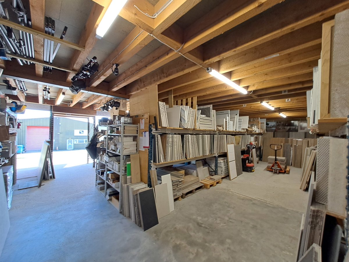 Industrial Unit in Liskeard - photo 2