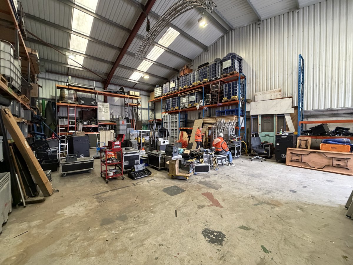 Industrial Unit in Oldham - photo 4