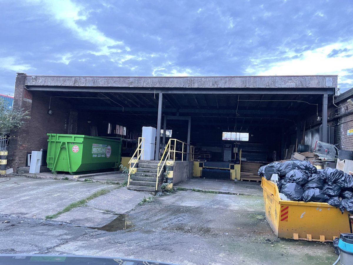 Industrial Unit in Manchester - photo 4