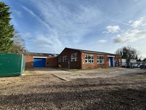 Industrial Unit in Letchworth - photo 2