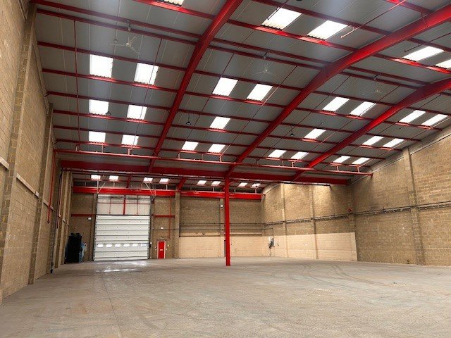 Industrial Unit in Stevenage - photo 2