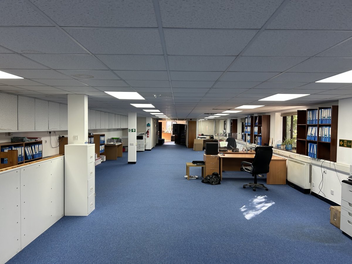 Industrial Unit in Liskeard - photo 4