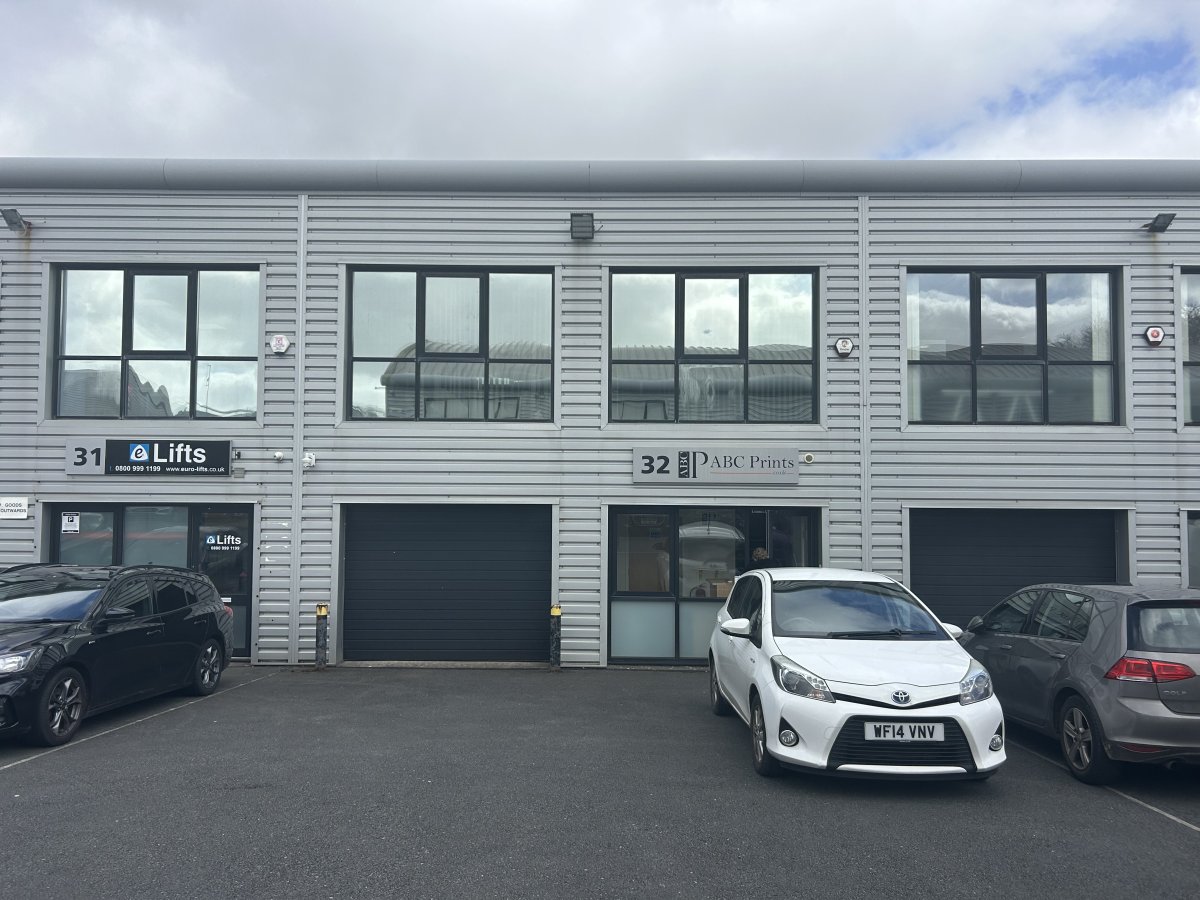 Industrial Unit in Plymouth - photo 2