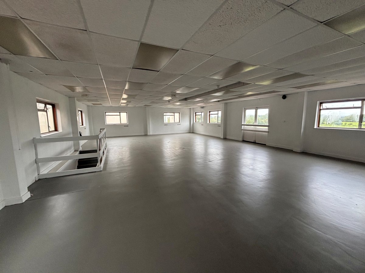 Industrial Unit in Loughborough - photo 2