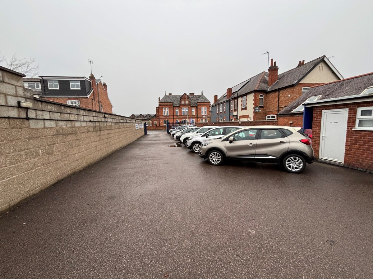 Industrial Unit in Leicester - photo 3