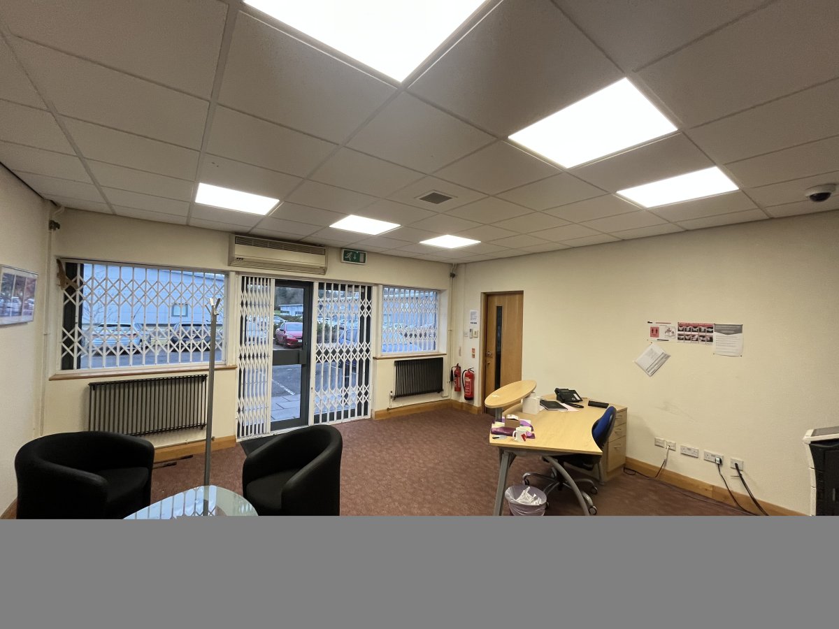 Industrial Unit in Edinburgh - photo 2