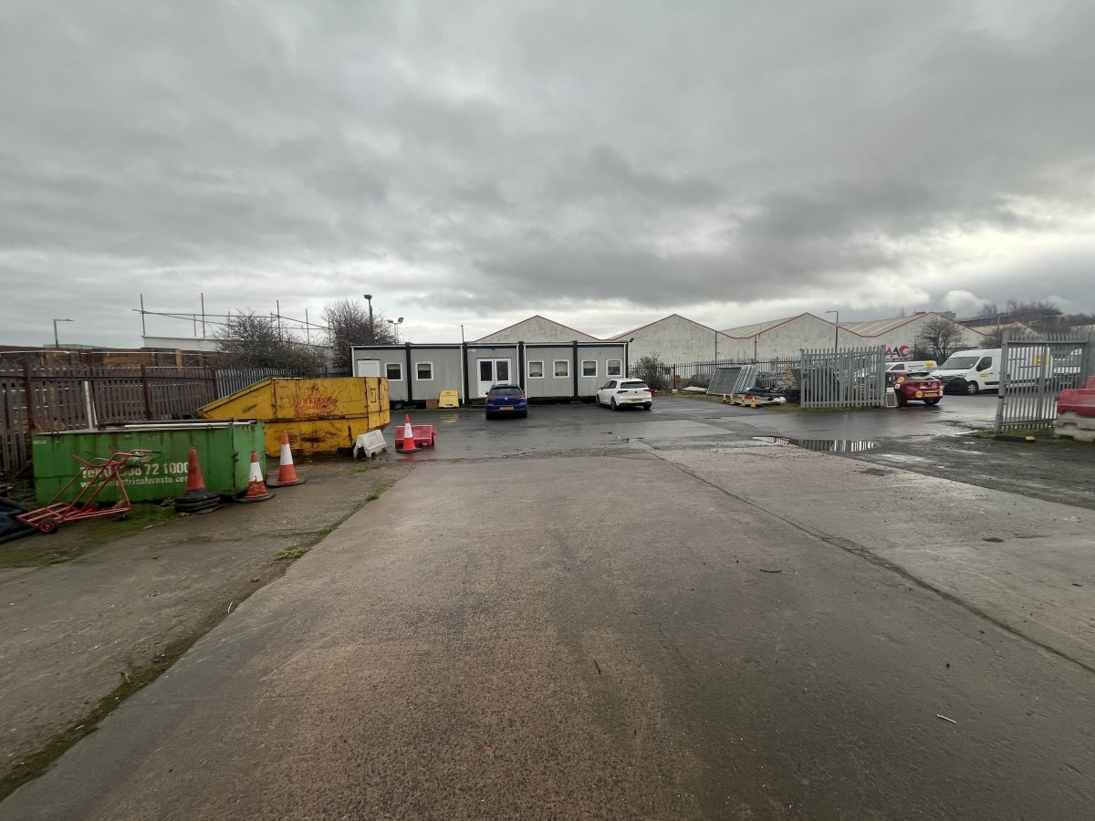 Industrial Unit in Edinburgh - photo 2