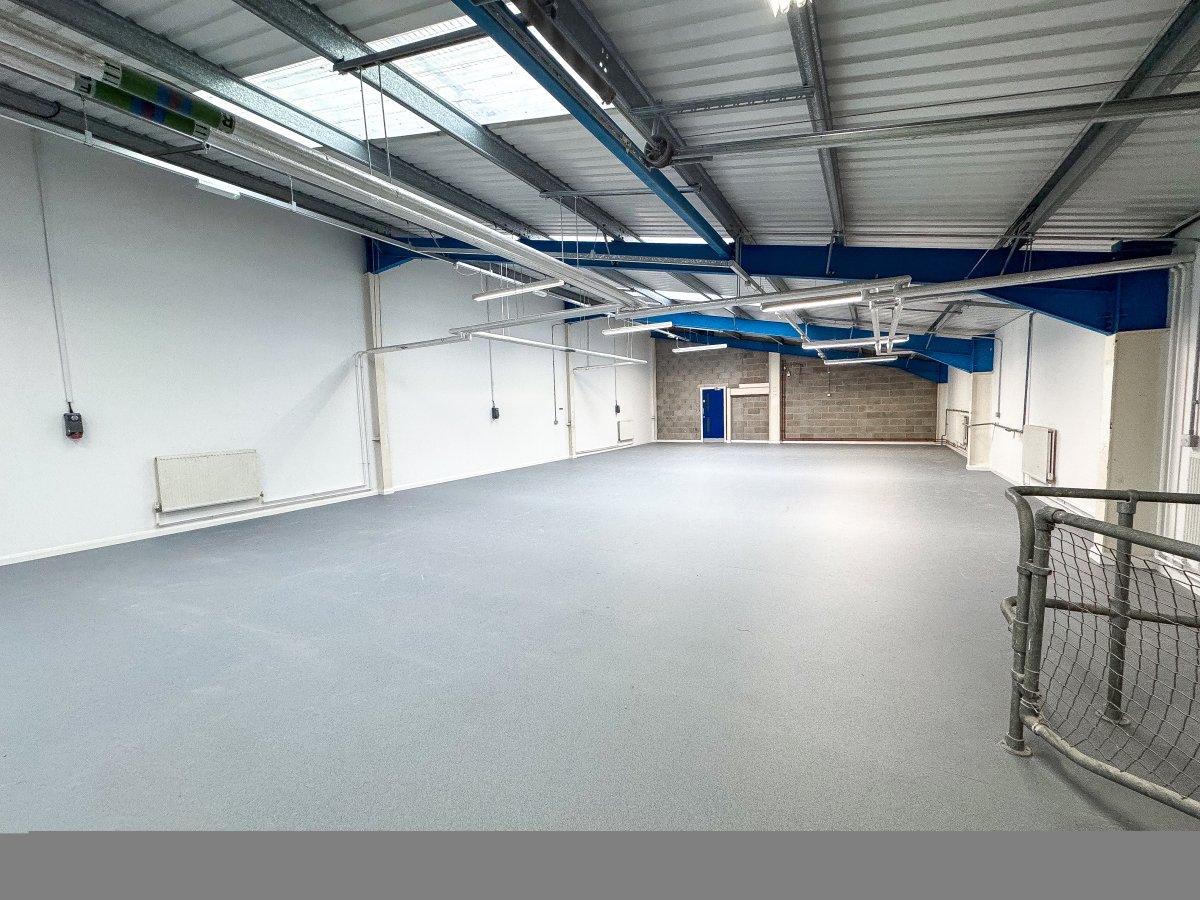 Industrial Unit in Penryn - photo 2