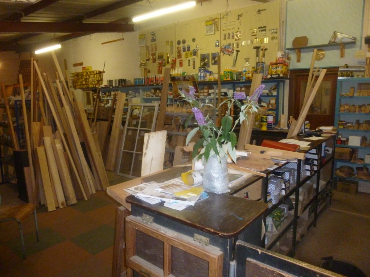 Industrial Unit in Wellington - photo 2