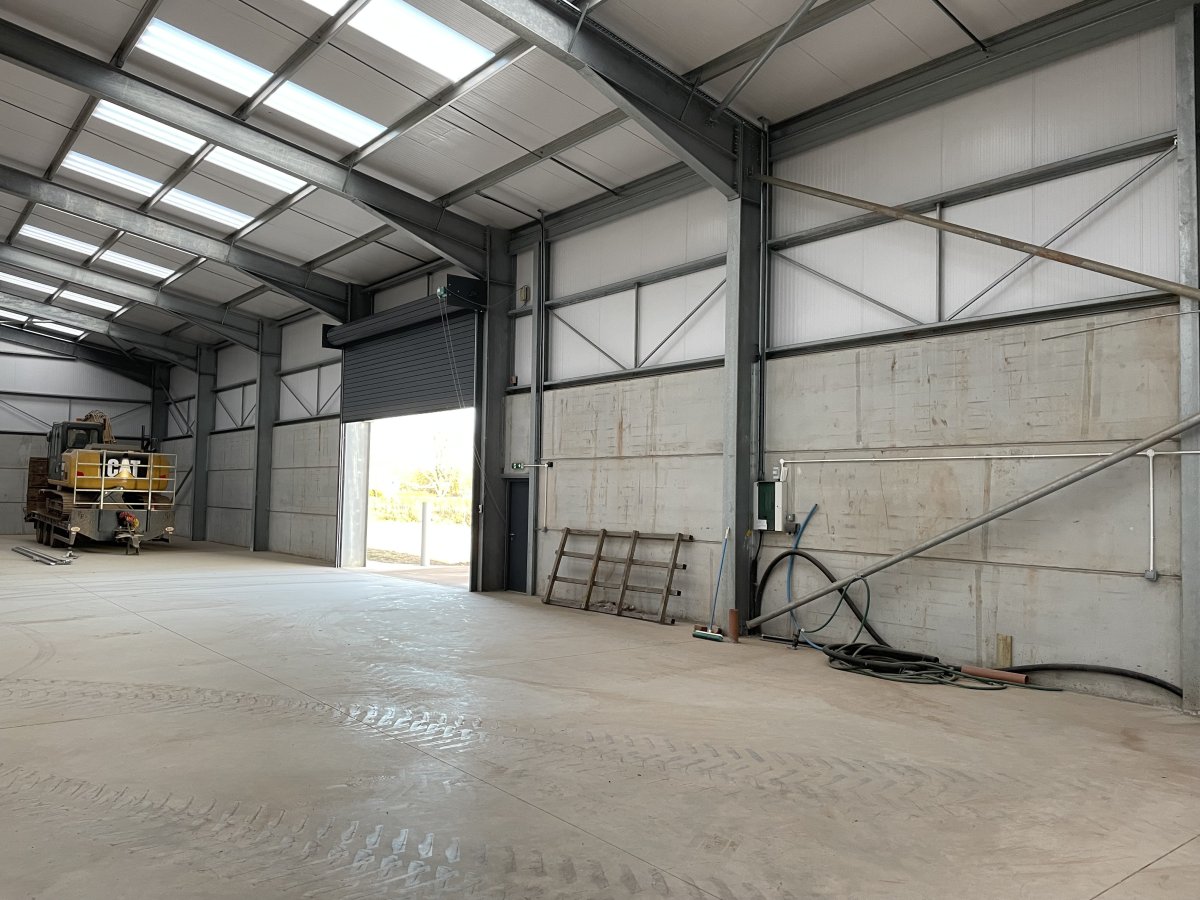 Industrial Unit in Wolverhampton - photo 3