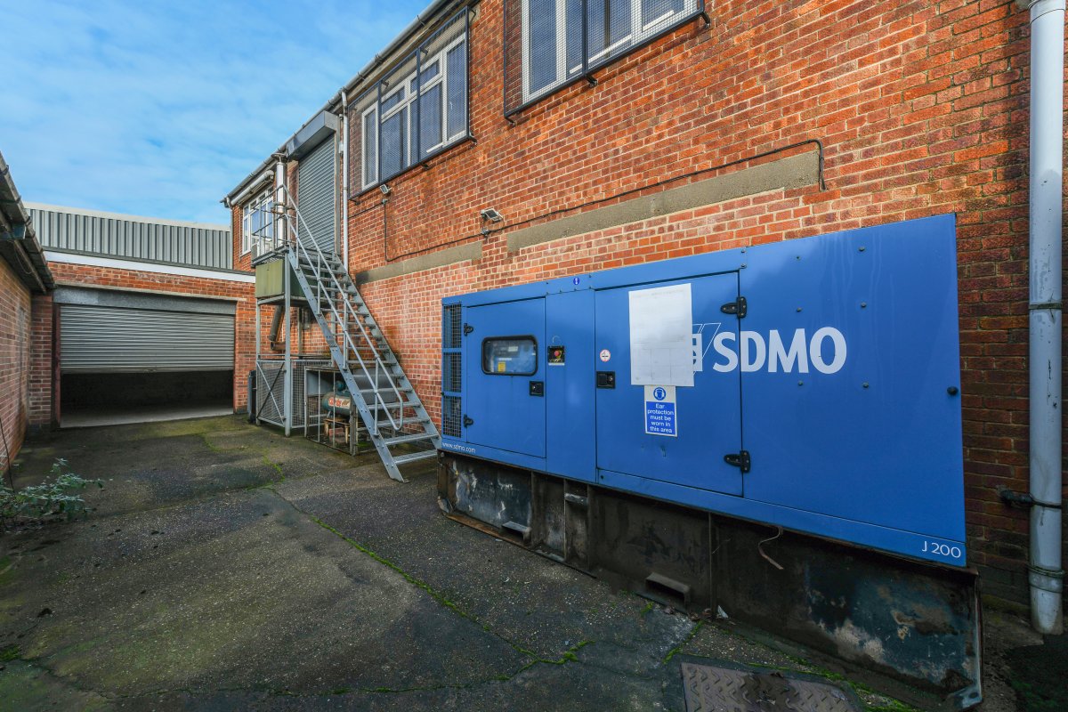 Industrial Unit in Nottingham - photo 3