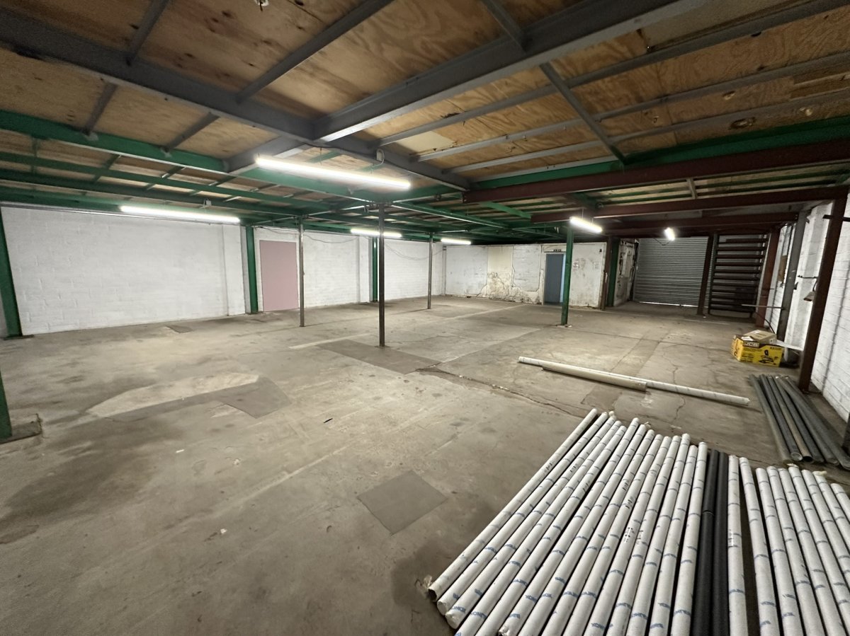 Industrial Unit in Brixham - photo 2