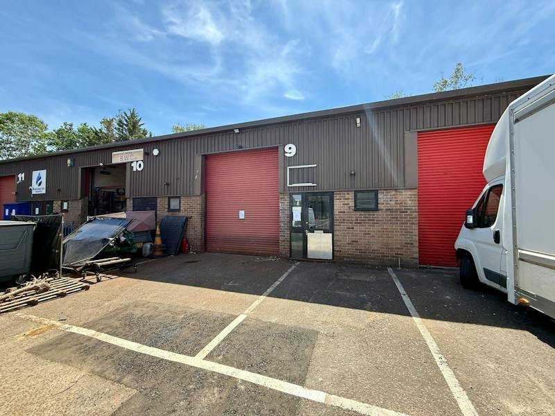 Industrial Unit in Bournemouth - photo 3