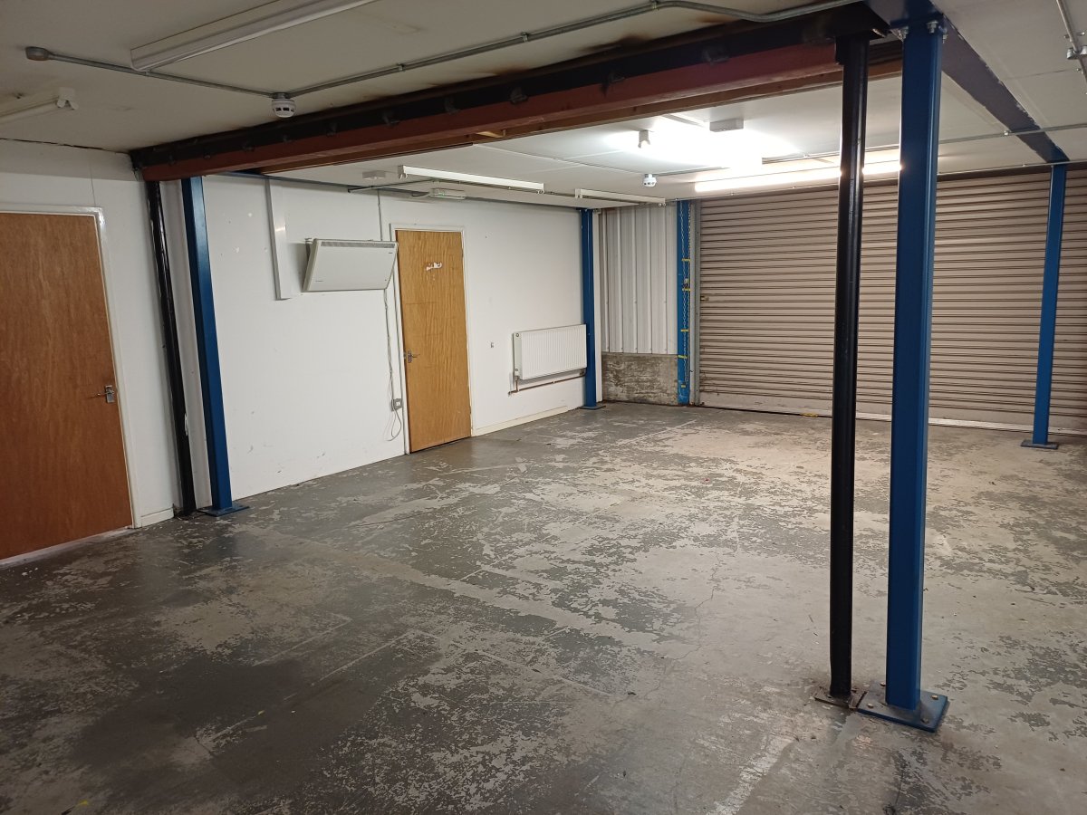 Industrial Unit in Kentisbeare - photo 3