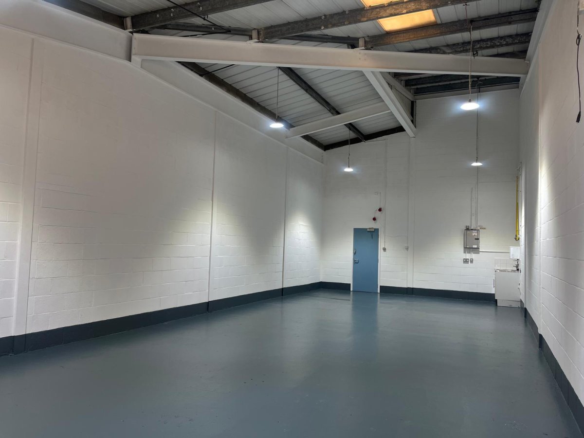 Industrial Unit in Letchworth - photo 2