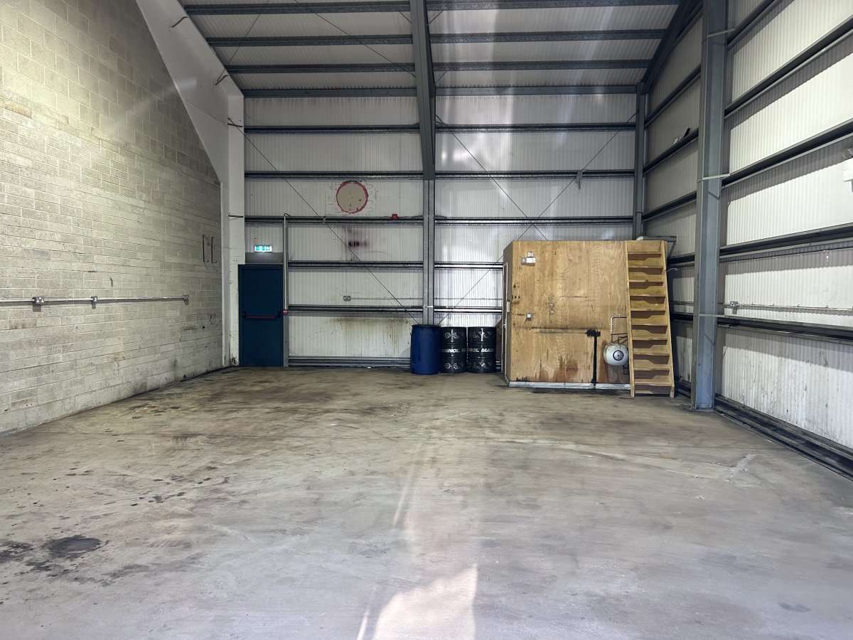 Industrial Unit in Callington - photo 4