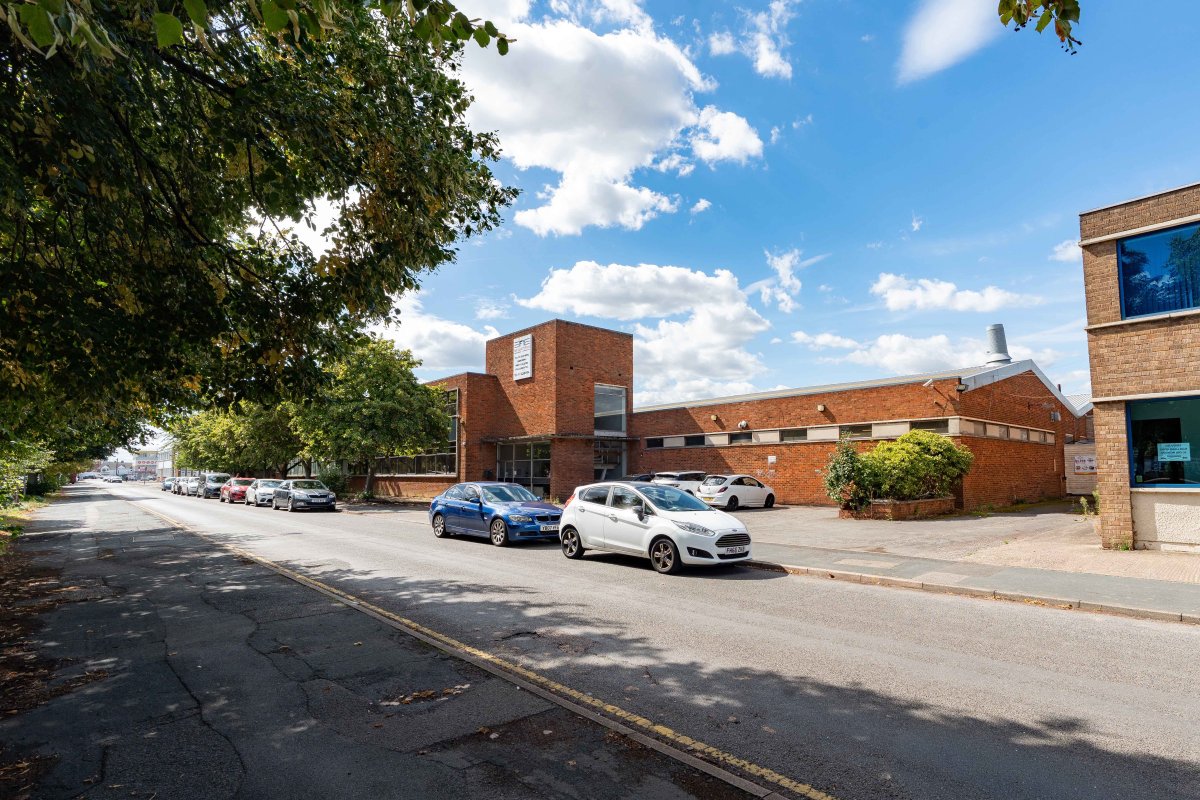 Industrial Unit in Leicester - photo 2